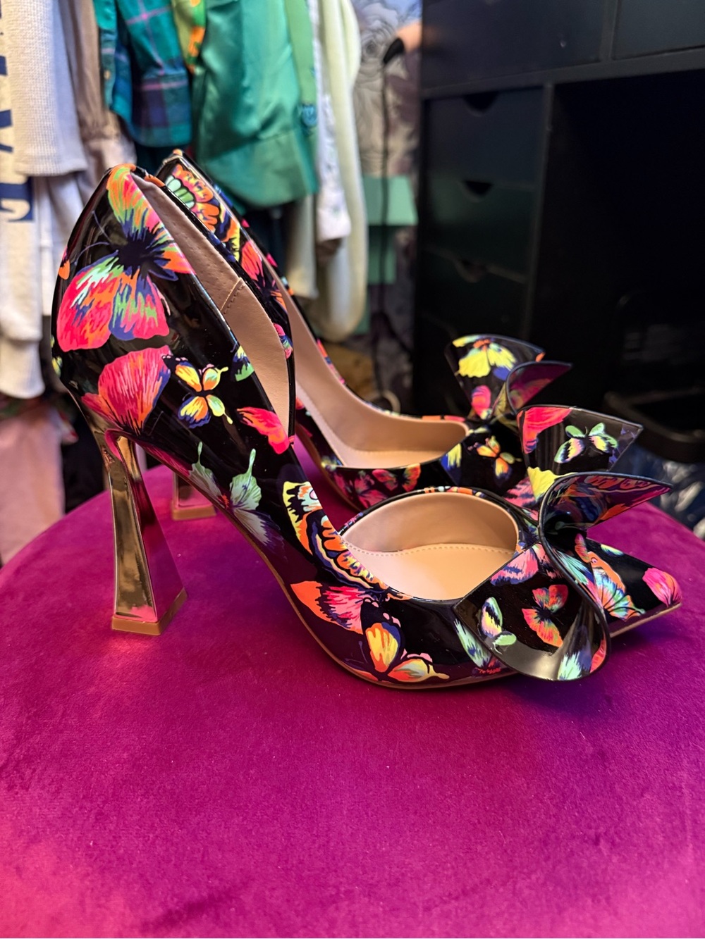 Betsey Johnson Black Floral Bow Pointed-Toe Heels with Neon Accents - Picture 3 of 7